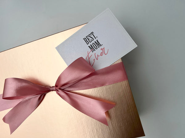 personalized customized custom pink white rose gold gift set notebook tumbler hand sanitiser keychain handphone stand trinket tray drawstring bag pen holder gifts for her colleagues farewell goodbye thank you wedding bridesmaid proposal birthday for mums best friends gifts desk stationery set singapore gift delivery service express fast beautiful