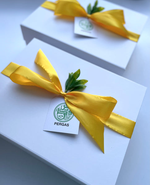 wellness halal no pork lard get well covid soon honey oats apple orang pear datesgift hamper hospitalisation food organic healthy fruit basket singapore SG gift delivery gift box corporate gifting custom customised company logo personalised message