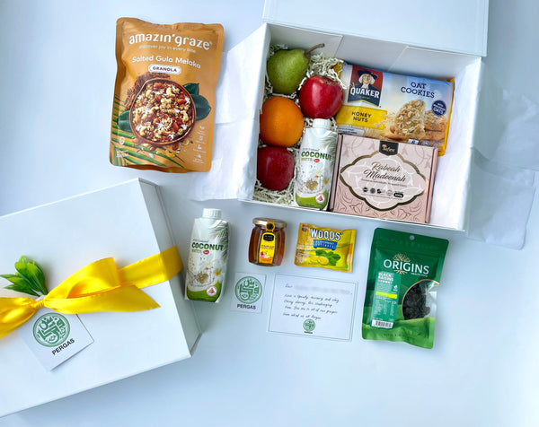 covid snack care pack gift box package wellness get well soon oats apple orang pear datesgift hamper hospitalisation food organic healthy fruit basket singapore SG gift delivery gift box corporate gifting custom customised company logo personalised message